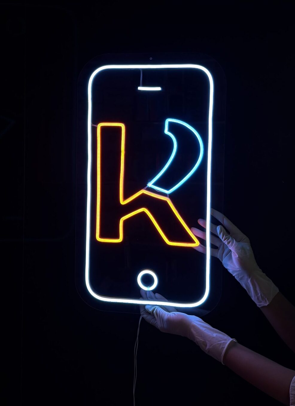 تابلو نئون لوگو موبایل فروشی